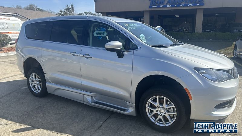 Chrysler Voyager Image